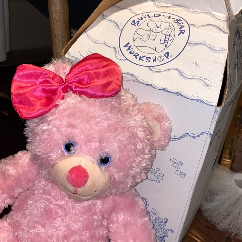Build-A-Bear bear hair accessories 1 black bow. 1 pink bow. 1 golden tiara crown - Picture 2 of 9